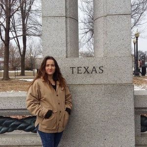 Meet your Posher, Anna